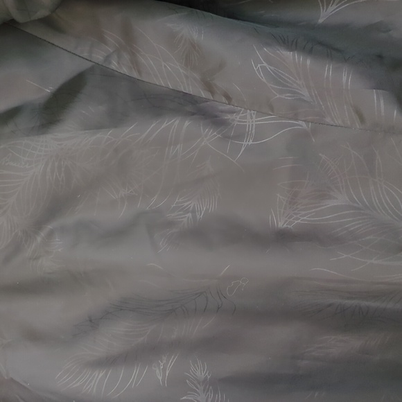 Eddie Bauer Women's Goose Down Coat - Picture 13 of 14